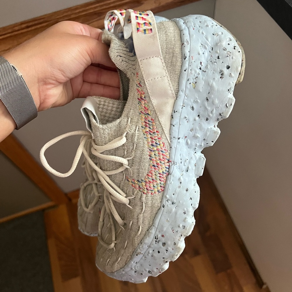 Nike-Space Hippie